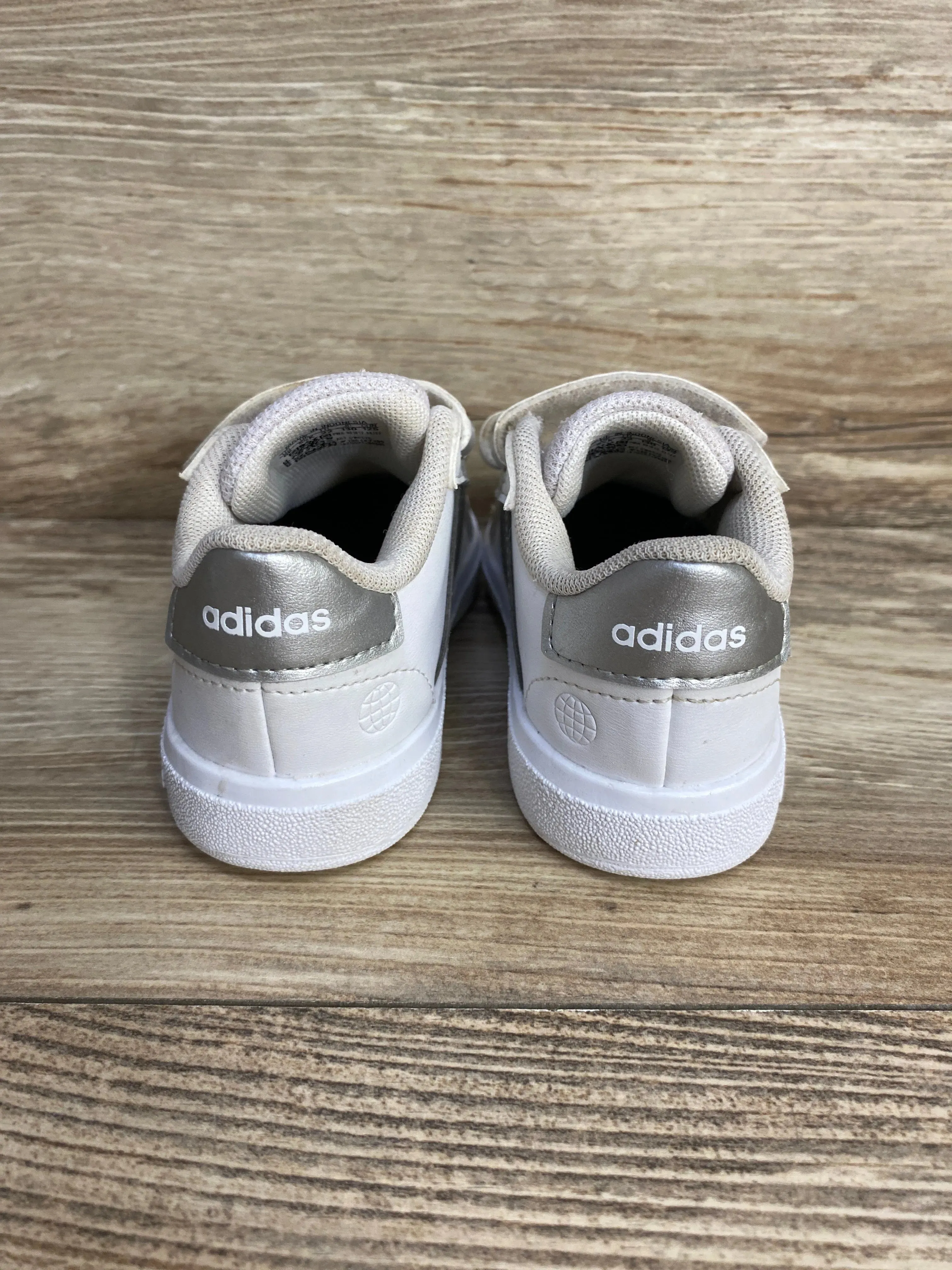 Adidas Kids' Grand Court 2.0 Tennis Shoe White sz 6c