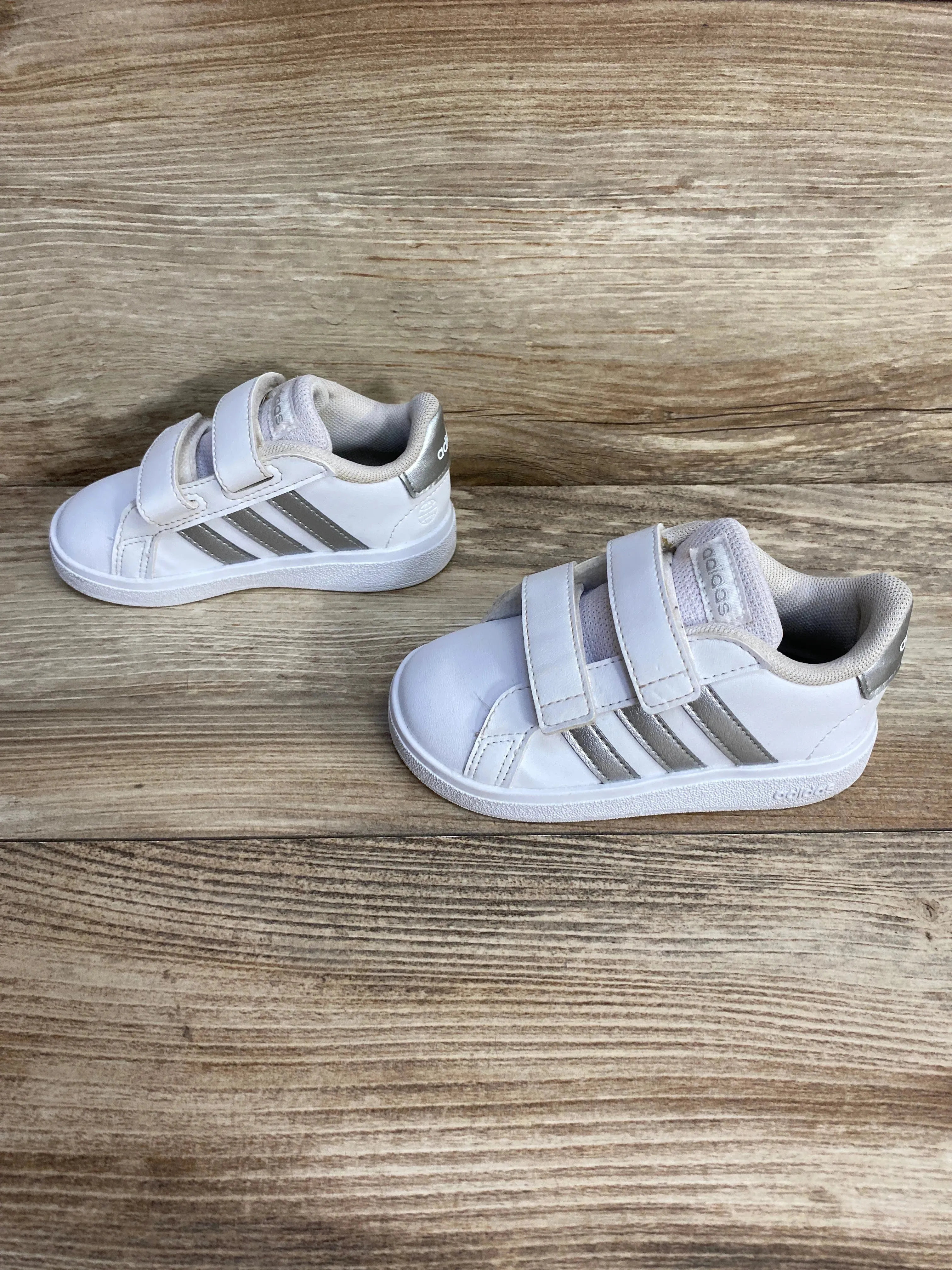 Adidas Kids' Grand Court 2.0 Tennis Shoe White sz 6c