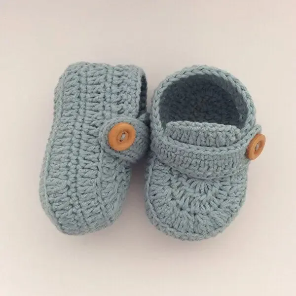 Crochet Baby Booties Blue