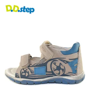 D.D. Step little kid boy double strap sandals in beige with race car pattern size US 8.5-12