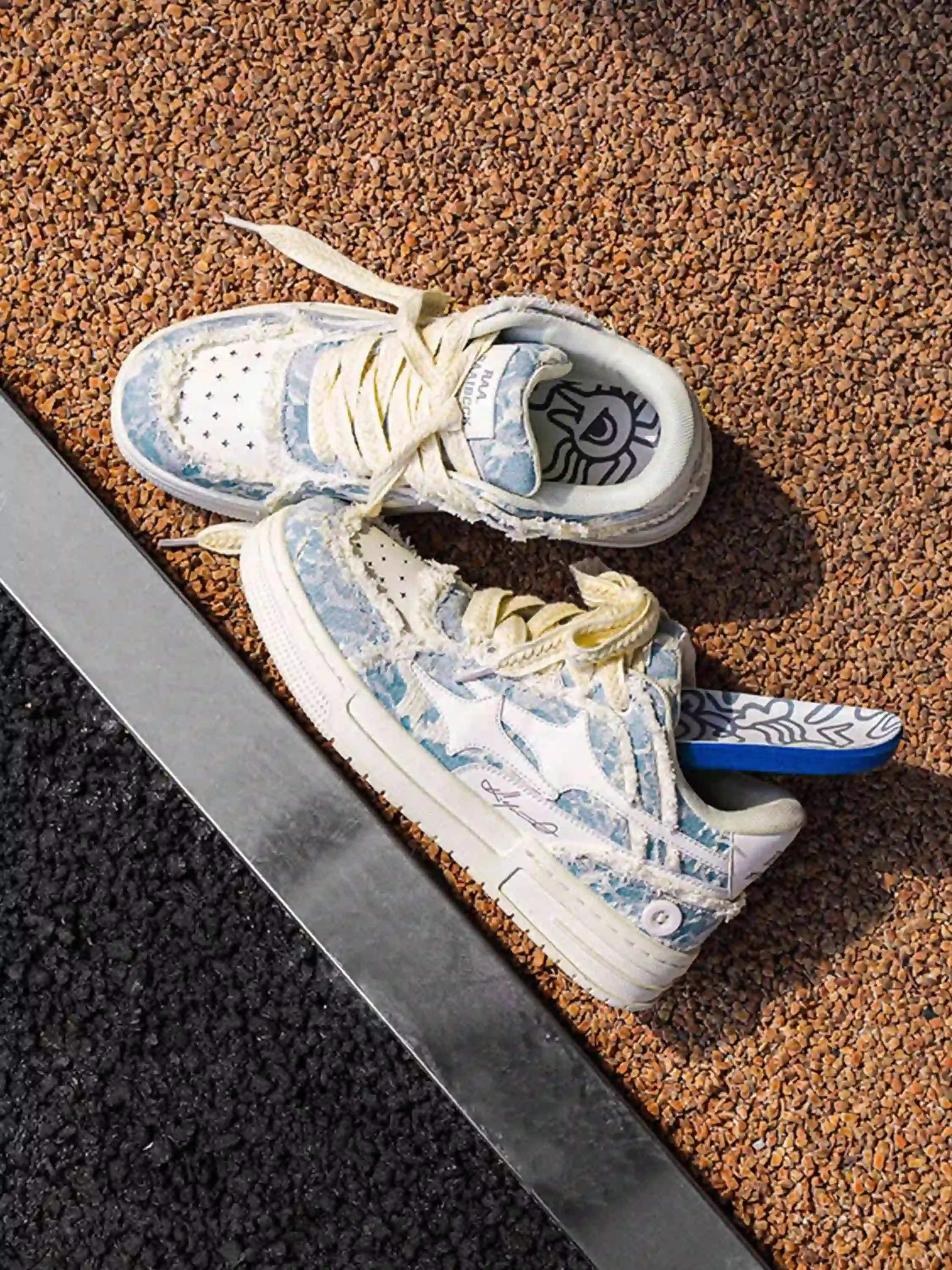 Disguisen Couple Small Fragrance Style Blue Denim Sneakers