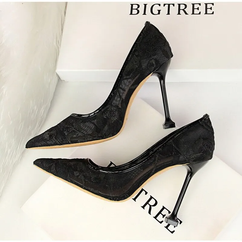 Embroidery pointed toe high heels Sexy cut-out pumps shoes