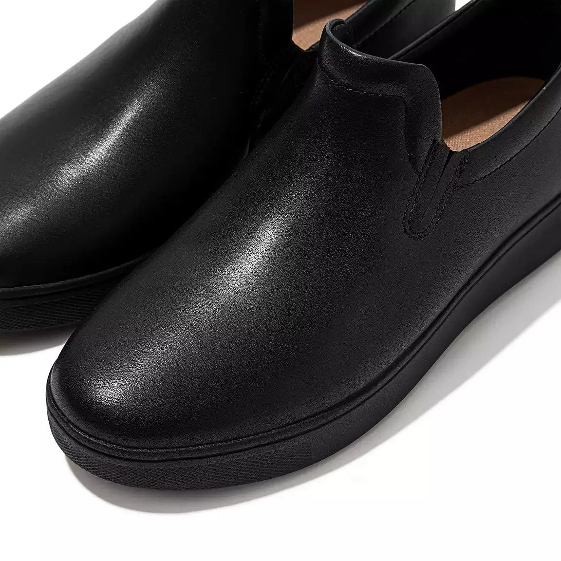 FitFlop RALLY Leather Slip-On Skate Trainers
