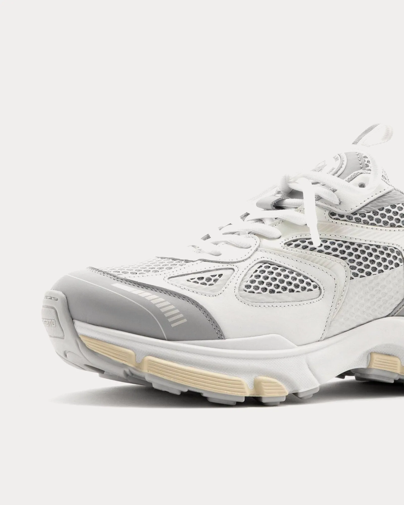 Marathon Neo Runner White / Grey Low Top Sneakers