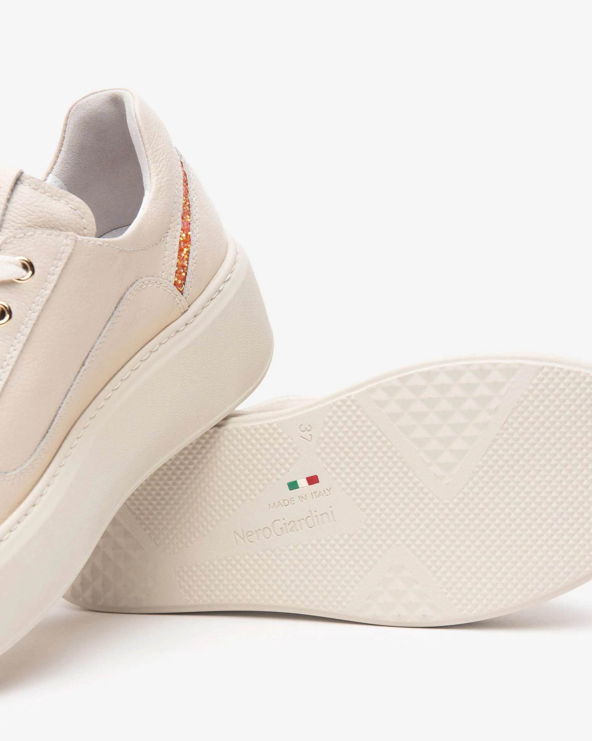 NeroGiardini Beige Platform Trainer |E513081D41