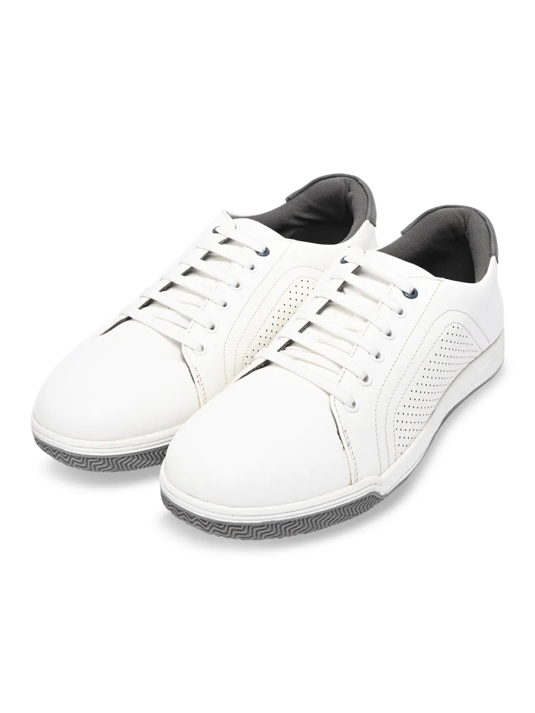 Regal White Men Casual Sneakers